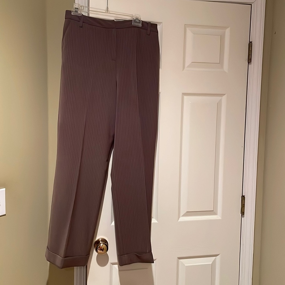 Larry Levine pinstripe dress pants. Size 14. Zipper in front with hook